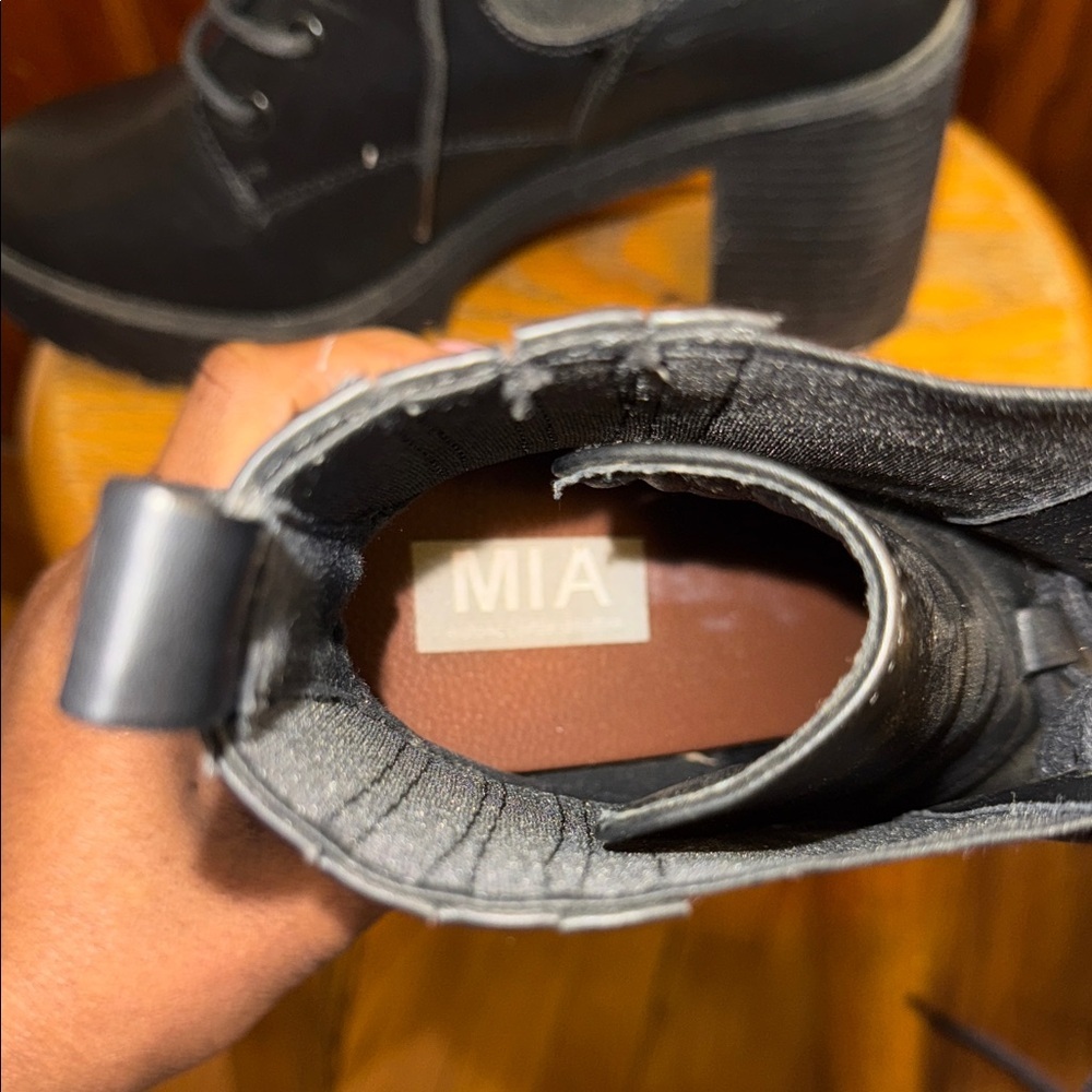 MIA Daryl Lace-Up Boot - Picture 12 of 12
